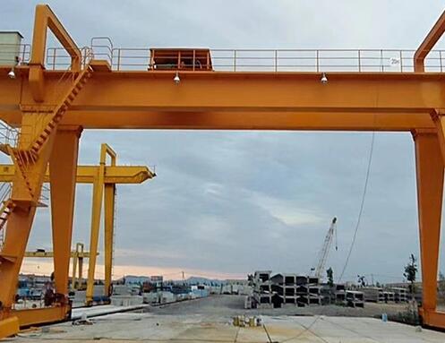 路橋起重機(jī)實(shí)際操作理應(yīng)注意什么? 路橋起重機(jī)實(shí)際操作理應(yīng)注意什么?