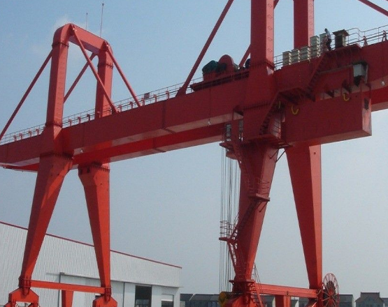 集裝箱門式起重機(jī) 集裝箱門式起重機(jī)