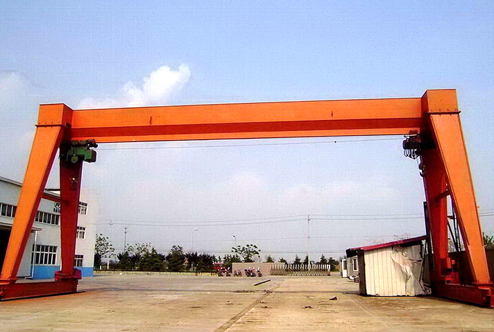 100噸全包廂龍門吊