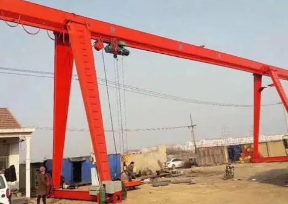 廣東地區(qū)門式起重機現(xiàn)場 廣東地區(qū)門式起重機現(xiàn)場