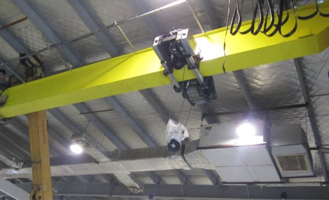 歐式起重機安裝現(xiàn)場 歐式起重機安裝現(xiàn)場