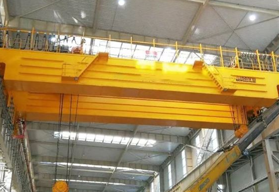 雙小車橋式起重機(jī)