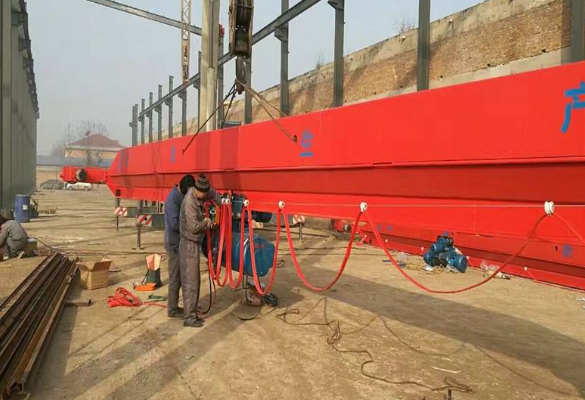 岸橋集裝箱起重機的構造是什么樣的? 岸橋集裝箱起重機的構造是什么樣的?