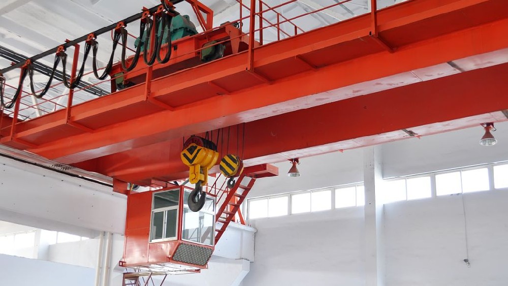 雙梁絕緣橋式起重機(jī)
