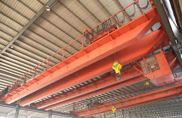 吊鉤橋式起重機