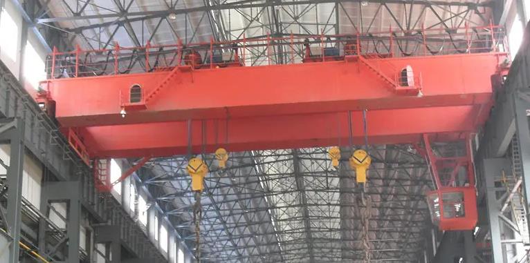 雙小車橋式起重機(jī)