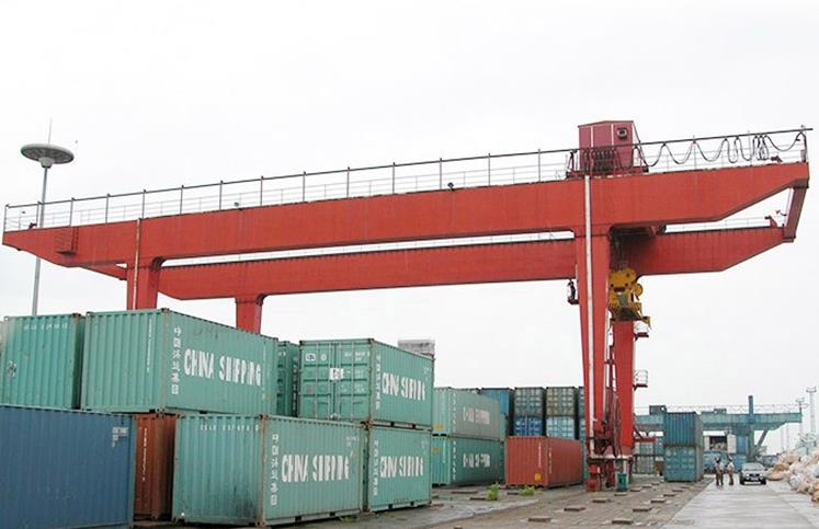 輪胎式集裝箱門式起重機