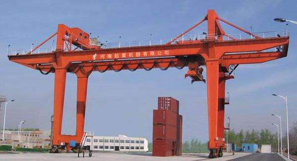 軌道式集裝箱門式起重機