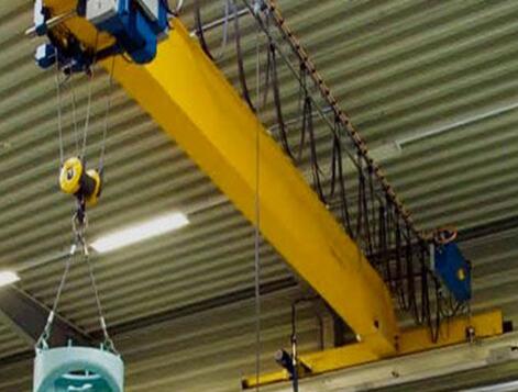 單梁起重機圖片